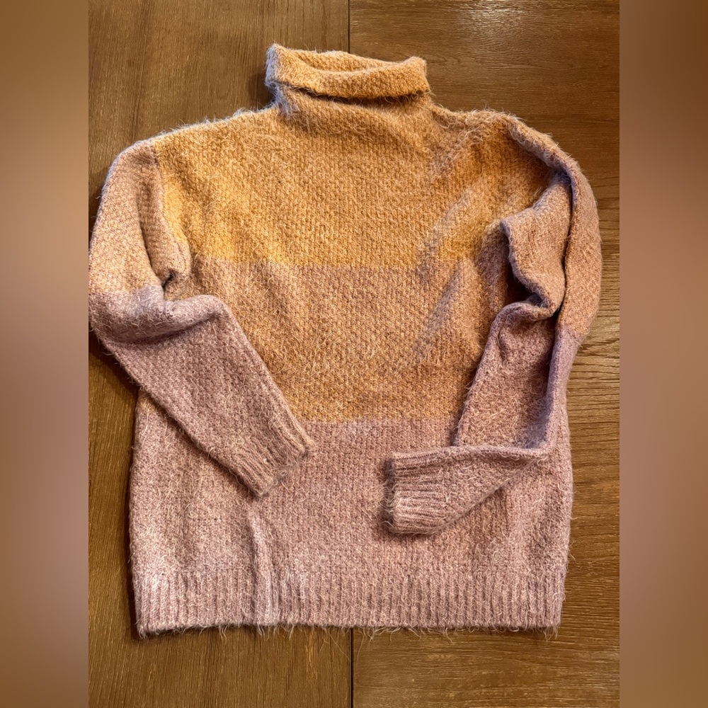 BP fuzzy turtleneck